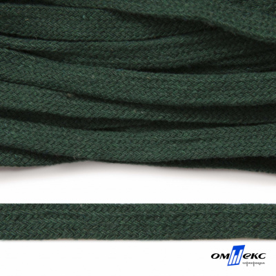 Шнур плетеный d-8 мм плоский, 70% хлопок 30% полиэстер, уп.85+/-1 м, цв.1016-т.зеленый - купить в Пятигорске. Цена: 742.50 руб.